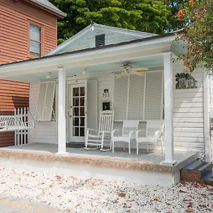  Holiday home Amelia House United States