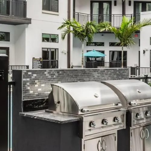 Luxury Condo In Ybor City Tampa W/Pool Access Apartment